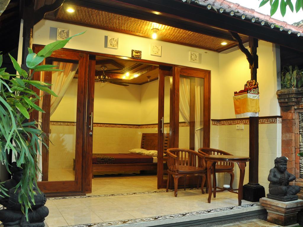 Dewi Antara Homestay Ubud Oda fotoğraf